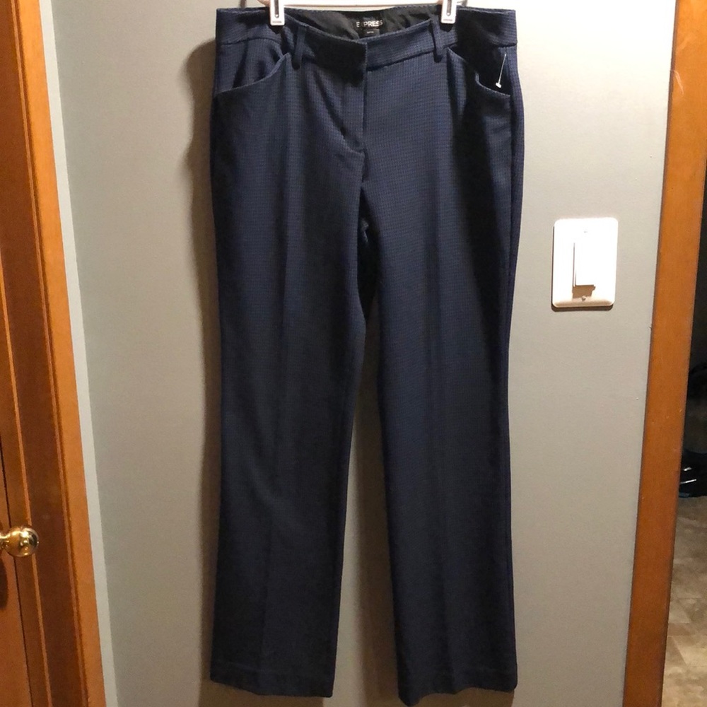 BRAND NEW WOMANS PANTS SIZE 10R! NWOT! SMOKE FREE HOME!